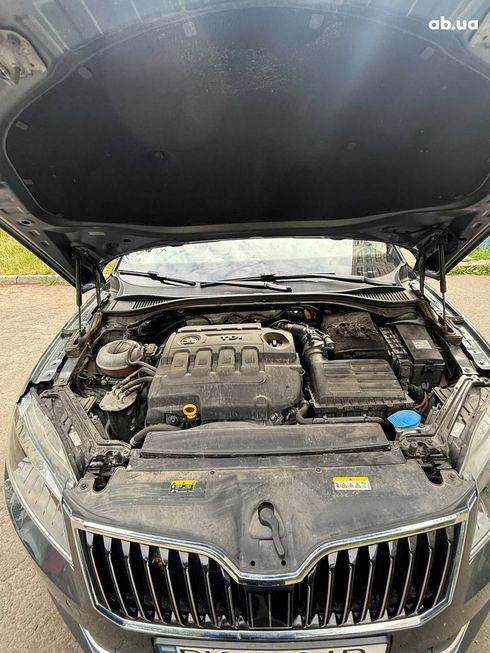 Skoda Superb 2016 - фото 10