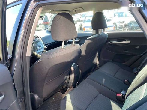 Toyota Auris 2008 - фото 18