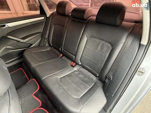 Volkswagen Passat 2016 - фото 18