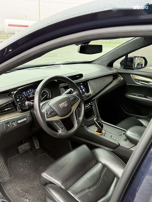 Cadillac XT5 2017 - фото 14