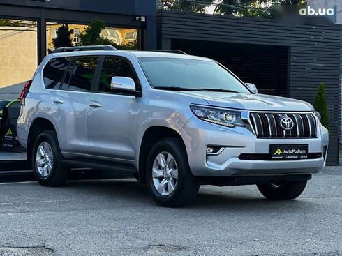 Toyota Land Cruiser Prado 2020 - фото 3