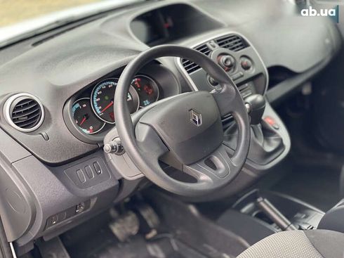 Renault Kangoo 2019 - фото 30