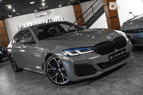 BMW 5 серия 2021 - фото 6
