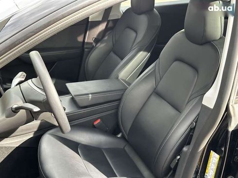 Tesla Model Y 2022 - фото 13
