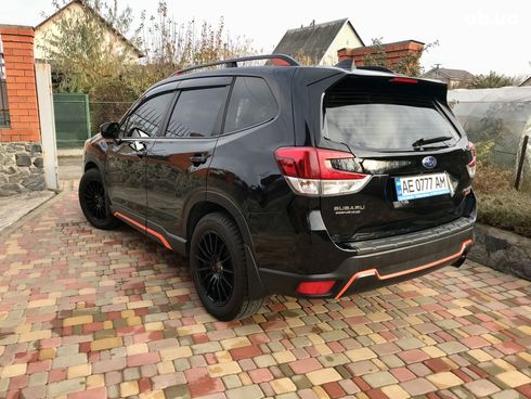 Subaru Forester 2019 черный - фото 5