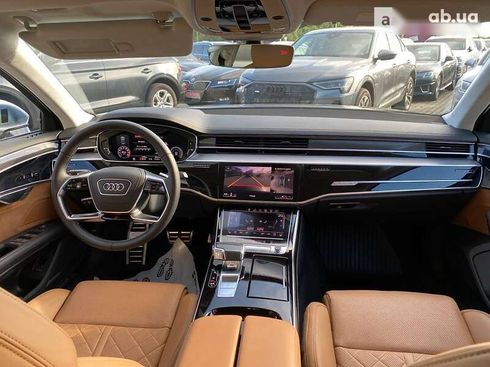 Audi S8 2019 - фото 12