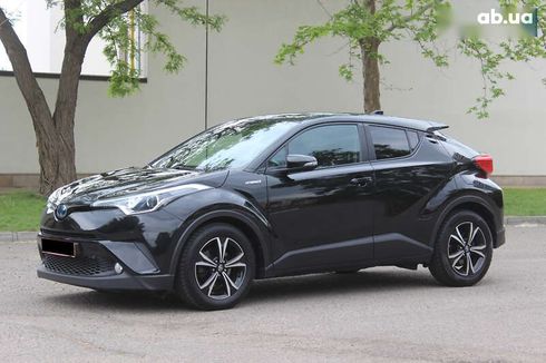 Toyota C-HR 2019 - фото 2