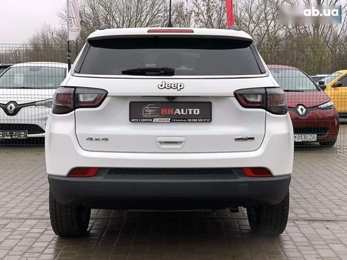 Jeep Compass 2021 - фото 16