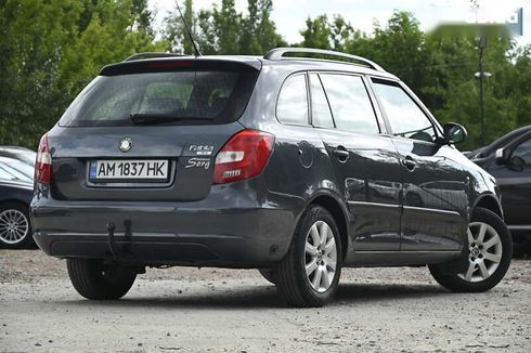 Skoda Fabia 2009 - фото 11