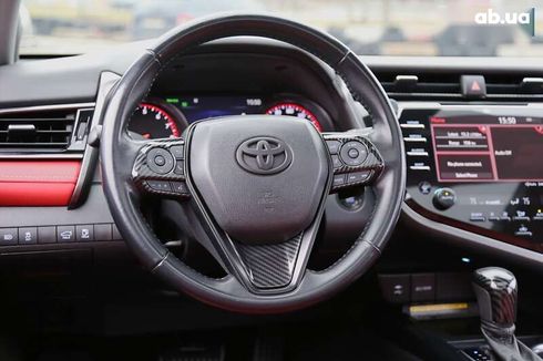 Toyota Camry 2019 - фото 16