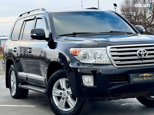 Toyota Land Cruiser 2013 - фото 2