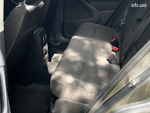 Volkswagen Tiguan 2018 серый - фото 30