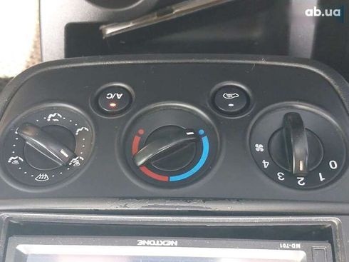 Ford Fiesta 2006 - фото 19