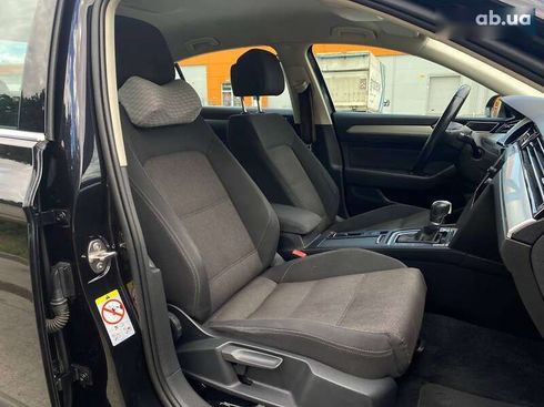Volkswagen Passat 2017 - фото 19