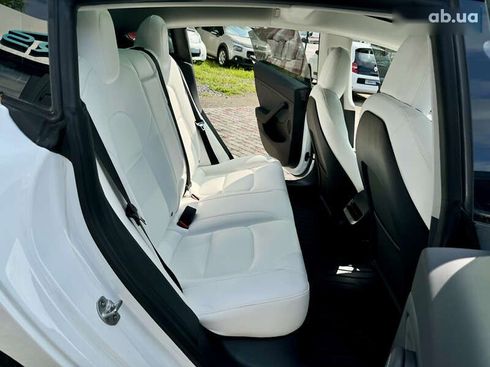 Tesla Model 3 2022 - фото 4