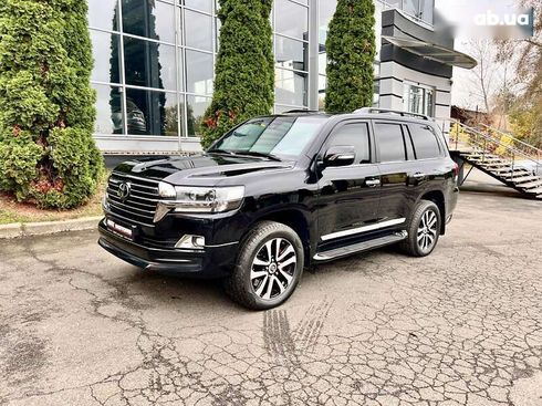 Toyota Land Cruiser 2018 - фото 7