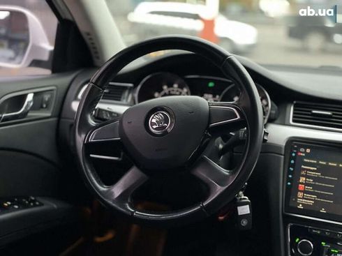 Skoda Superb 2013 - фото 16
