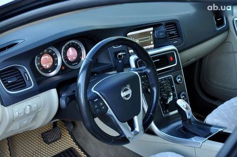 Volvo S60 2012 - фото 17