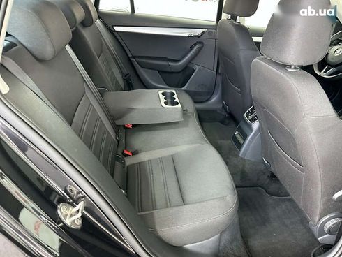 Skoda Octavia 2017 - фото 9