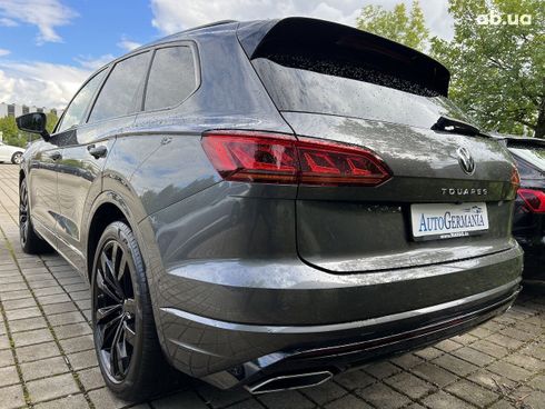 Volkswagen Touareg 2022 - фото 17