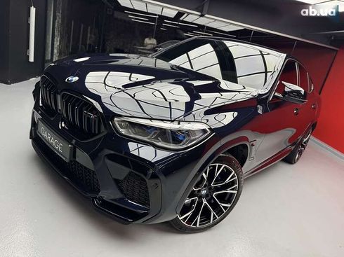 BMW X6 M 2022 - фото 9