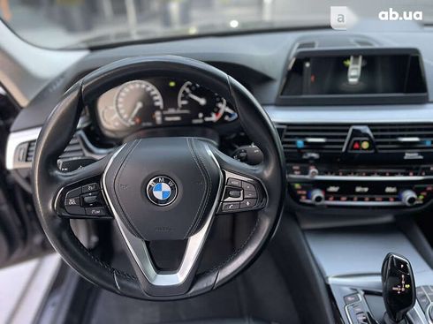 BMW 5 серия 2017 - фото 10