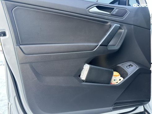 Volkswagen Tiguan 2018 белый - фото 23