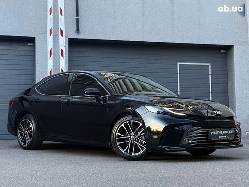 Toyota Camry 2024 - фото 4