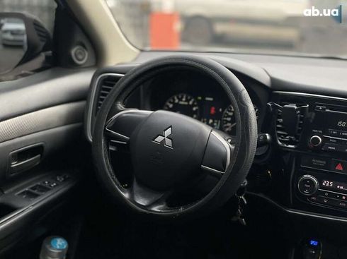 Mitsubishi Outlander 2012 - фото 15