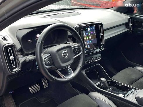 Volvo XC40 2021 - фото 8