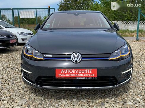 Volkswagen e-Golf 2020 - фото 20