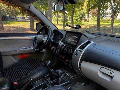 Mitsubishi Pajero Sport 2011 черный - фото 29