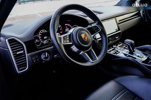 Porsche Cayenne 2019 - фото 30