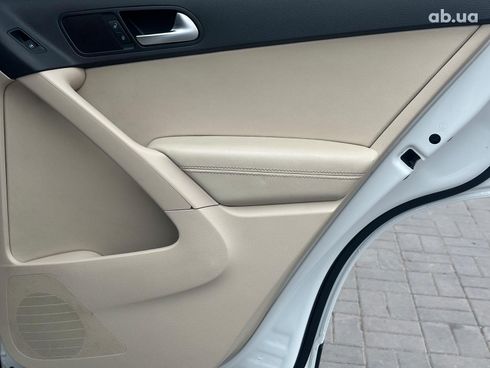 Volkswagen Tiguan 2016 белый - фото 17