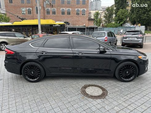 Ford Fusion 2020 черный - фото 15