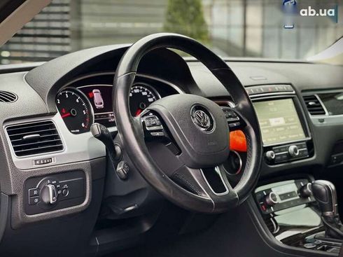 Volkswagen Touareg 2018 - фото 30