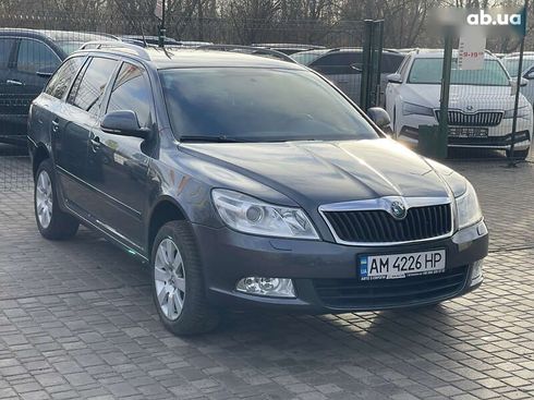 Skoda Octavia 2011 - фото 6