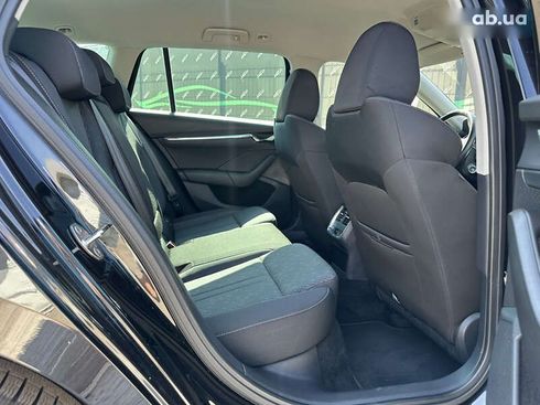 Skoda Octavia 2020 - фото 27