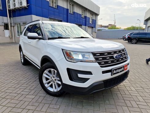 Ford Explorer 2017 белый - фото 20