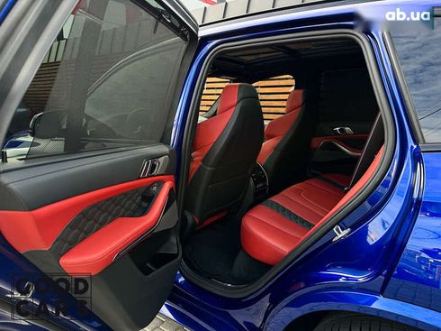 BMW X5 M 2022 - фото 29