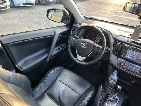 Toyota RAV4 2016 черный - фото 30