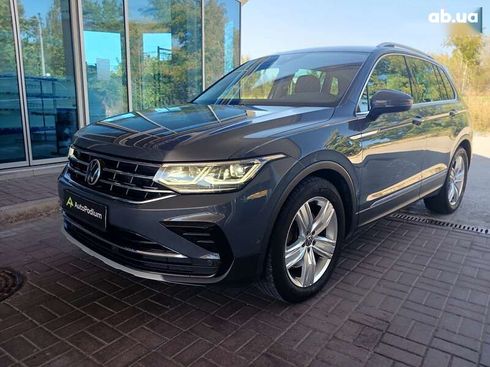Volkswagen Tiguan 2021 - фото 2