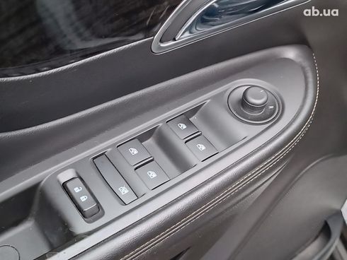 Buick Encore 2015 серый - фото 62