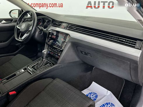 Volkswagen Passat 2021 - фото 8