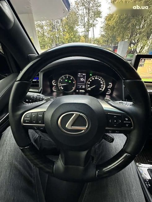 Lexus LX 2019 - фото 19