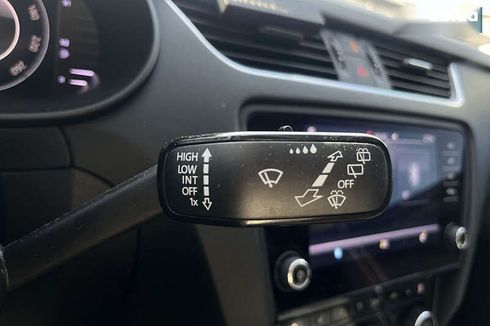 Skoda Octavia 2018 - фото 18