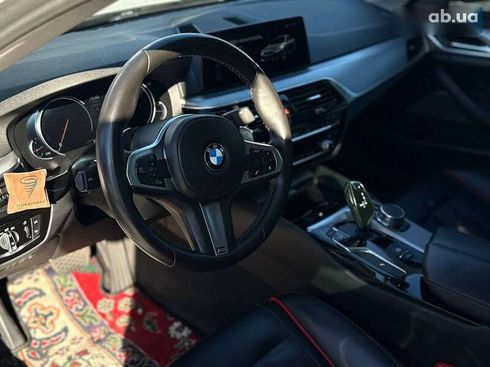 BMW 5 серия 2017 - фото 13