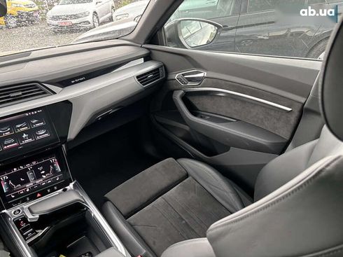 Audi E-Tron 2021 - фото 24