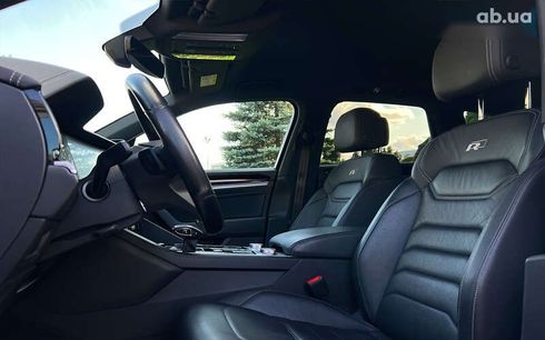 Volkswagen Touareg 2021 - фото 23