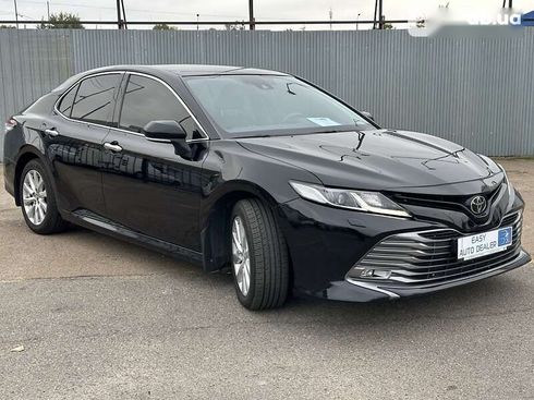 Toyota Camry 2017 - фото 3